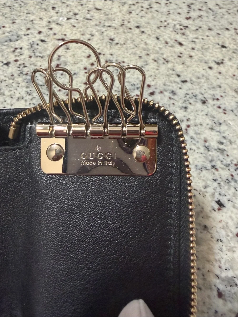 Authentic Gucci Black Leather 6 Key Ring Zip Pouch